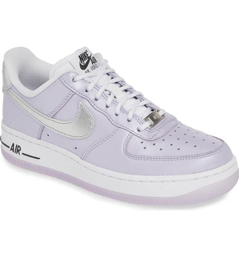 Nike Womens Air Force 1 07 